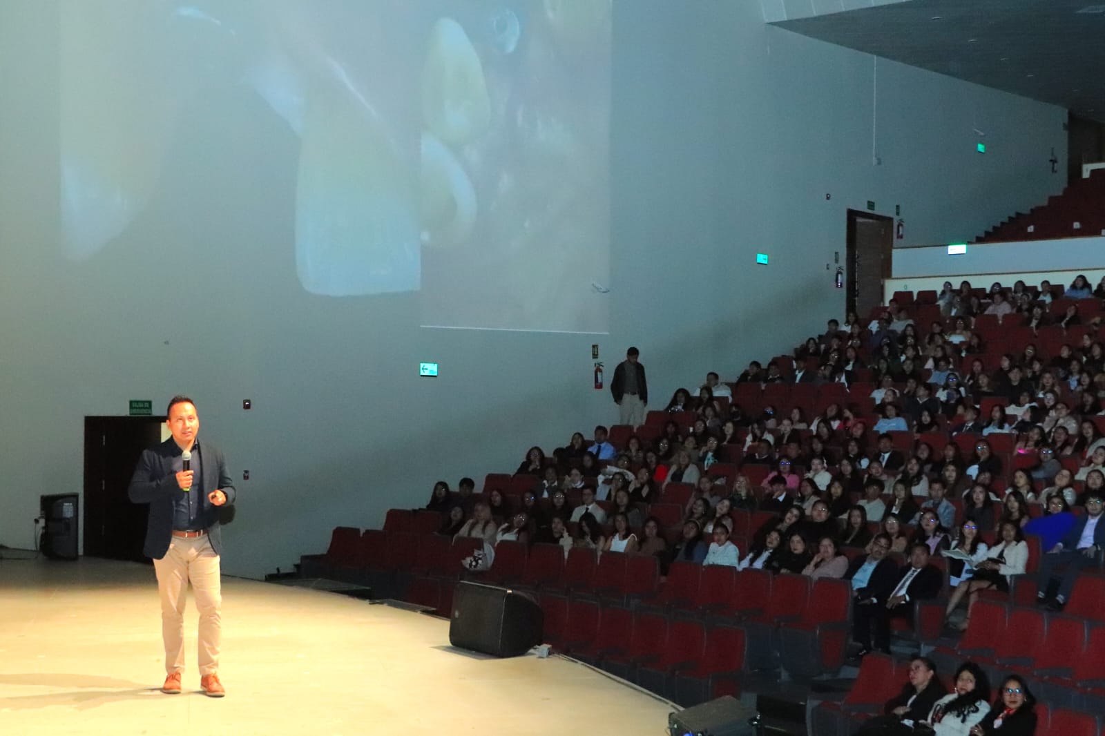 Odontología de la UATx ha formado a 57 generaciones en sus aulas: Rector